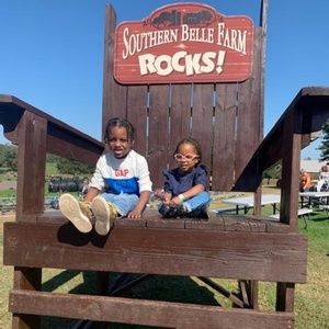 Meet your Posher, Sonia